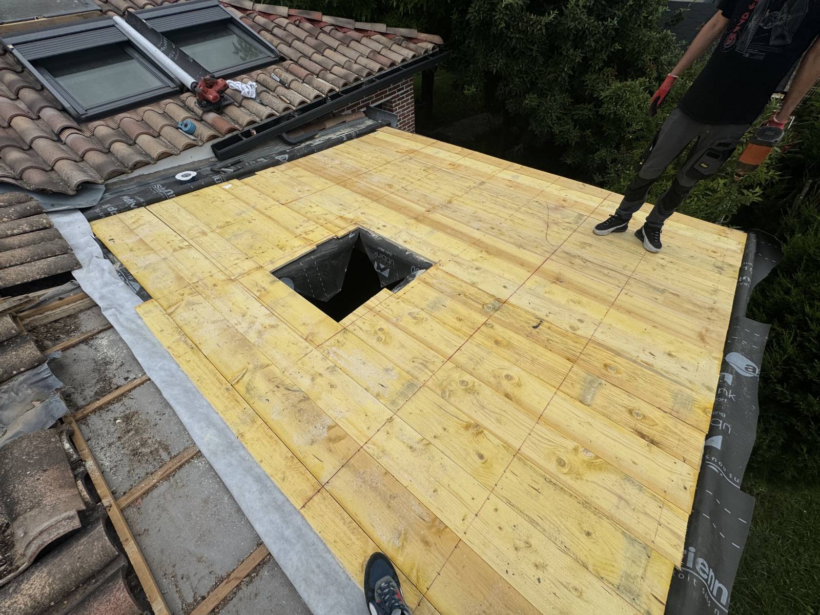 Remplacement de zinguerie existante sur toiture à Blagnac (31700) par des artisans professionnels